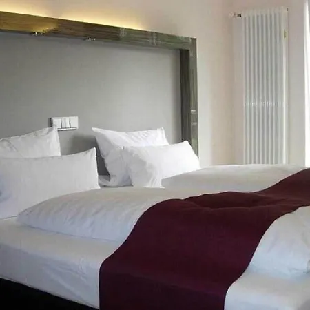 Atmospheric Apartment In Essen With Sauna Сasa de vacaciones Essen